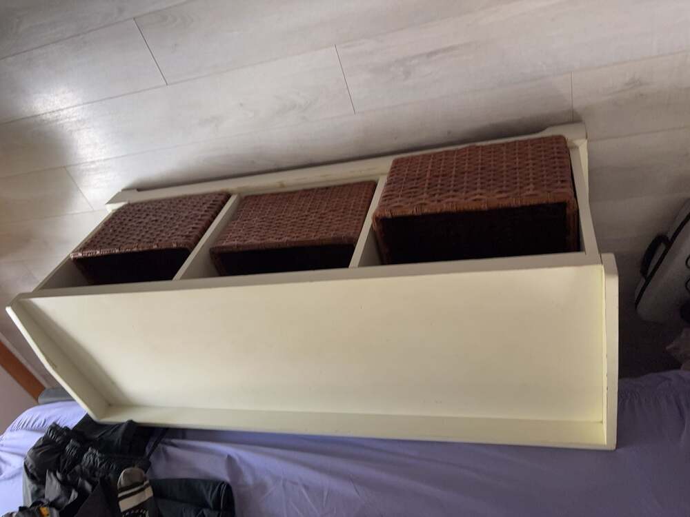 Pottery Barn Entryway Storage Bench with 3 Wicker Baskets